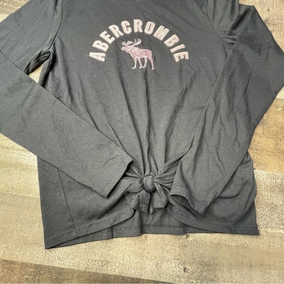 Like New Abercrombie Kids Long Sleeve Tee size 11/12 - Picture 2 of 7